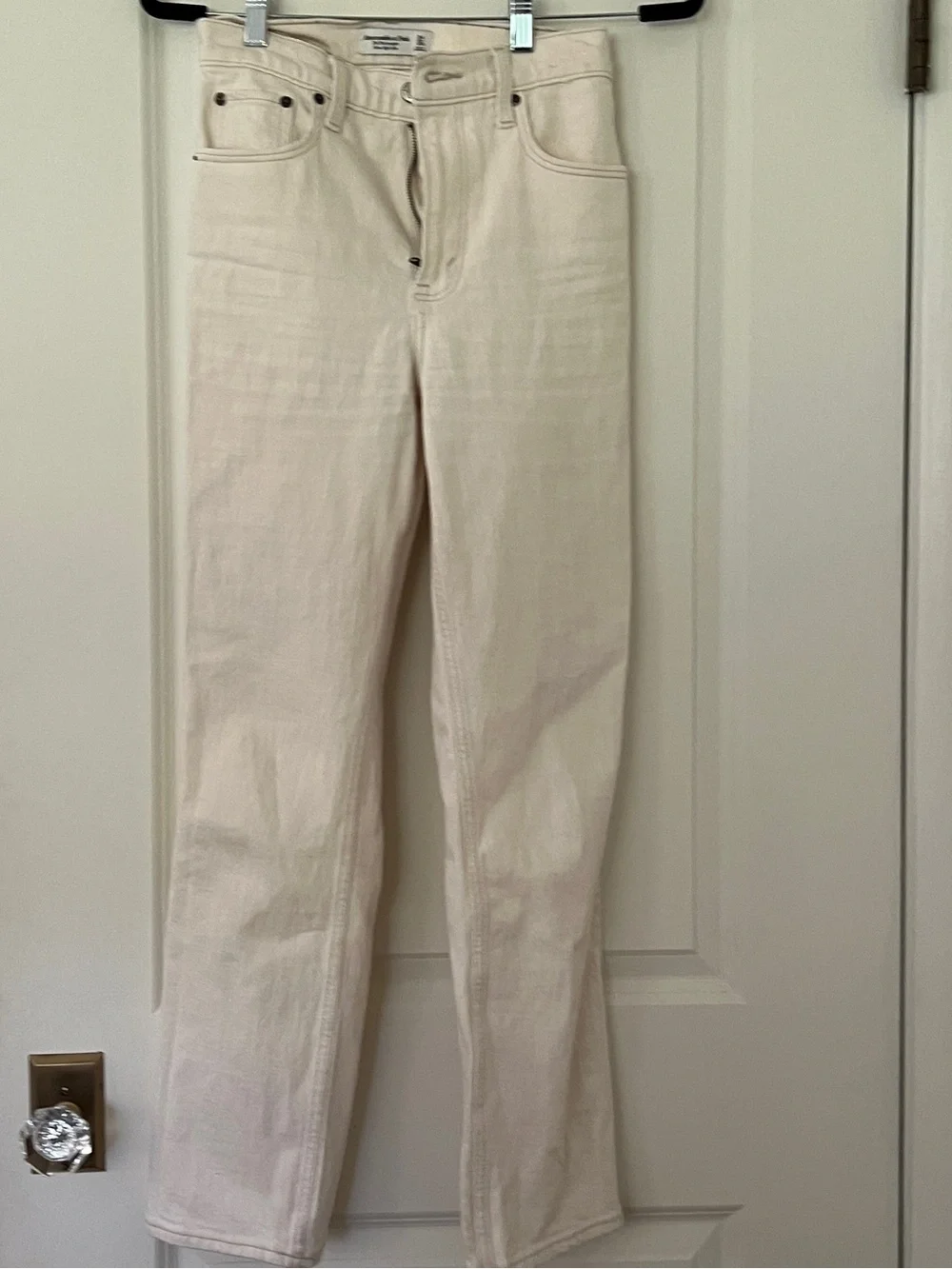 Abercrombie 90sUltra High Rise Straight Cream Jeans